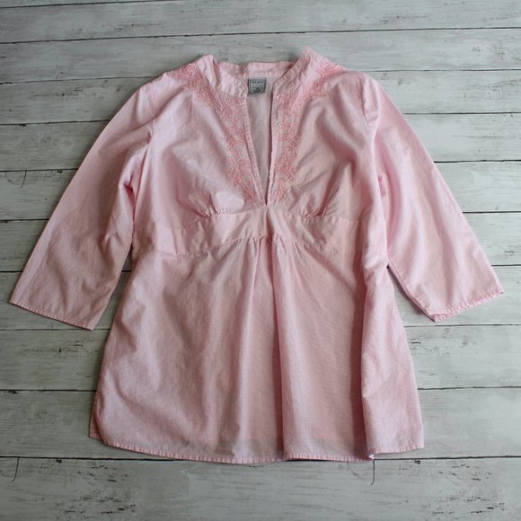 Old Navy Women's Pink Gingham Maternity Top Size M Pink Embroidered - Picture 2 of 4